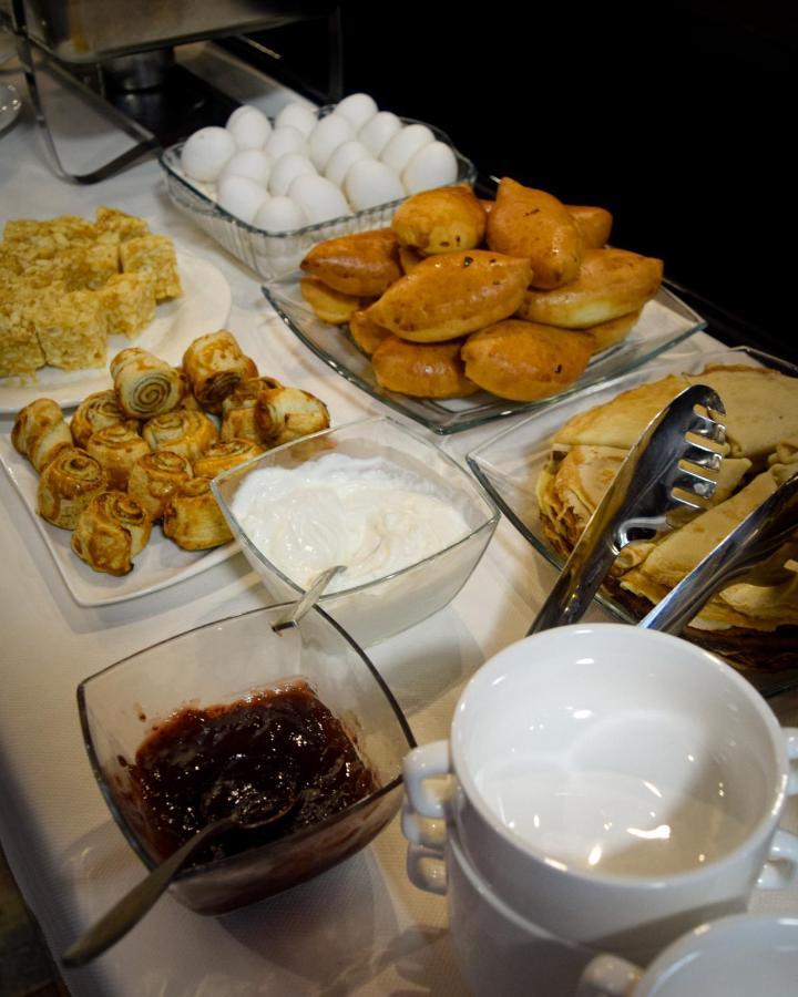 Hotel "Continent" Halal Караганда Экстерьер фото
