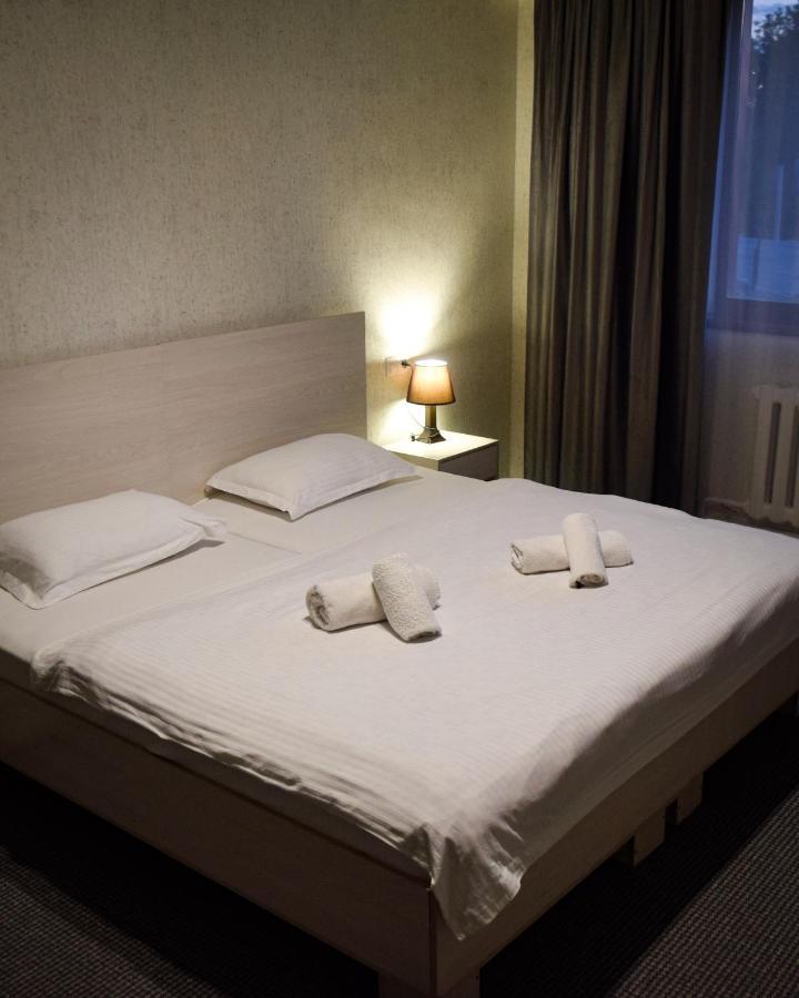 Hotel "Continent" Halal Караганда Экстерьер фото