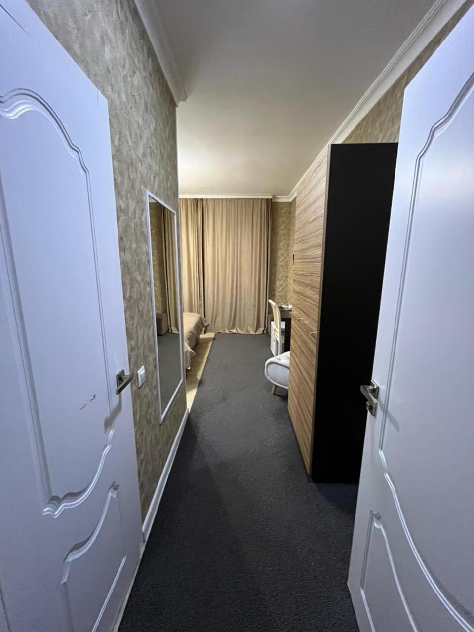 Hotel "Continent" Halal Караганда Экстерьер фото
